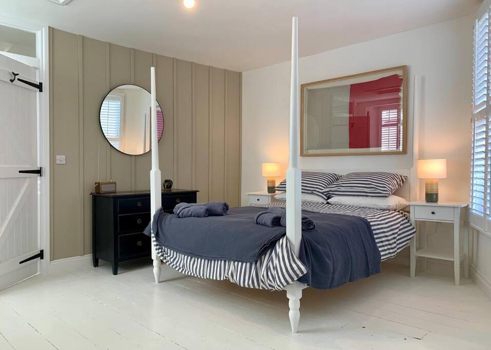 Luxurious Cottage In The Heart Of Falmouth Exterior foto